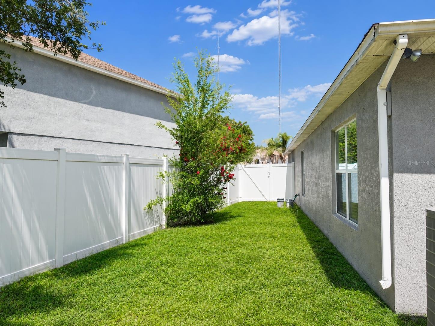 13402 COPPER HEAD DR — photo 32