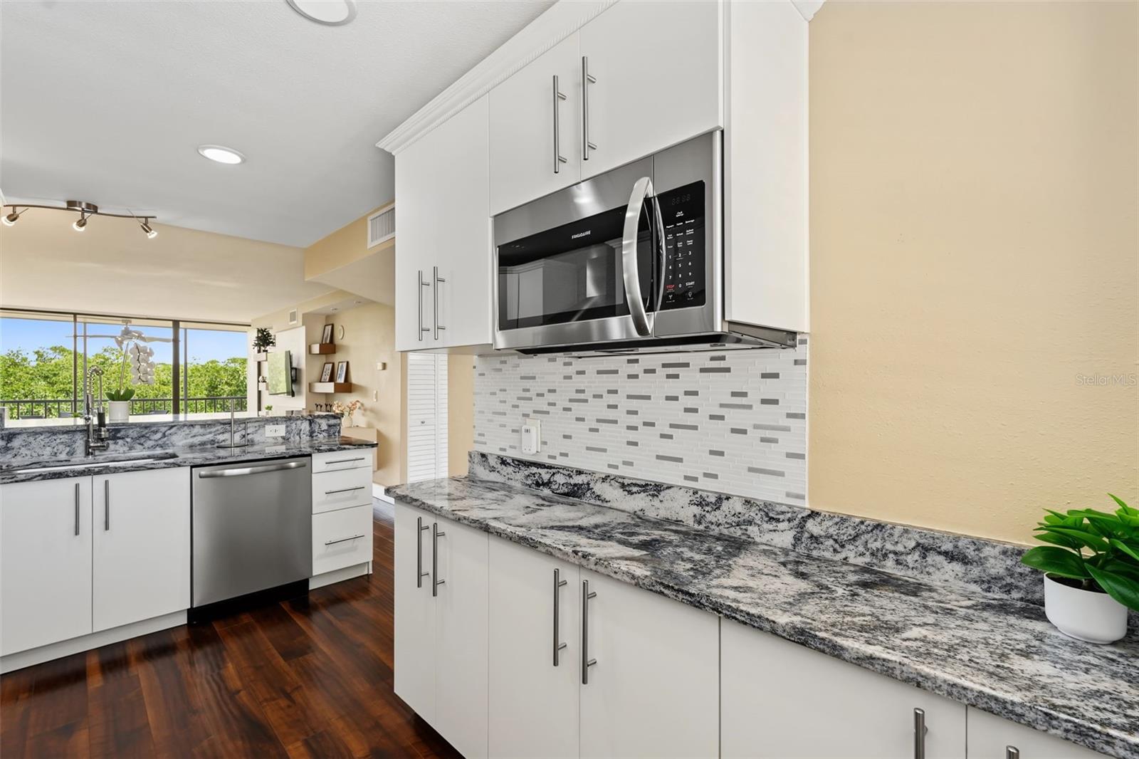 900 COVE CAY DR #2B — photo 18