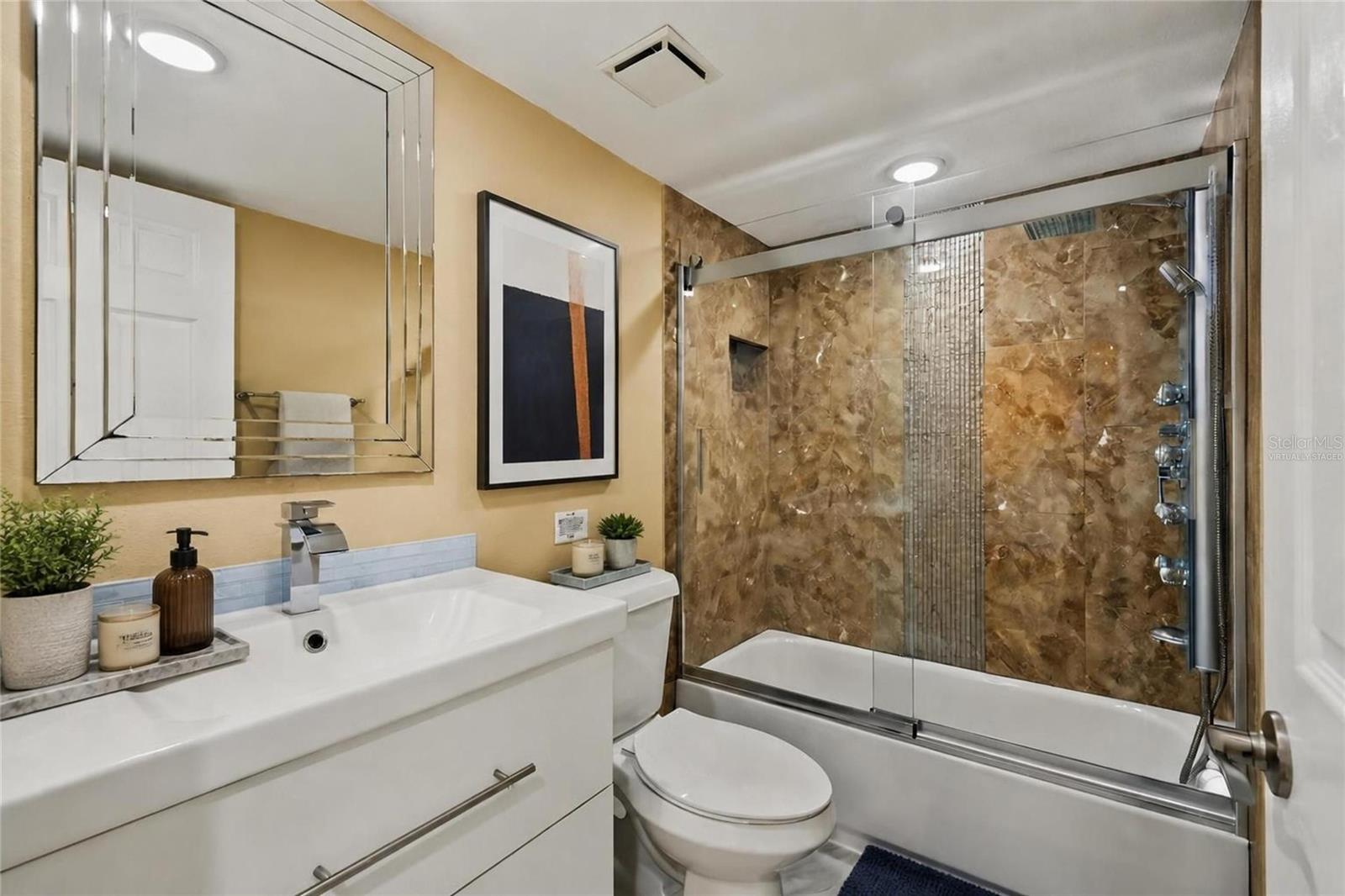 900 COVE CAY DR #2B — photo 32