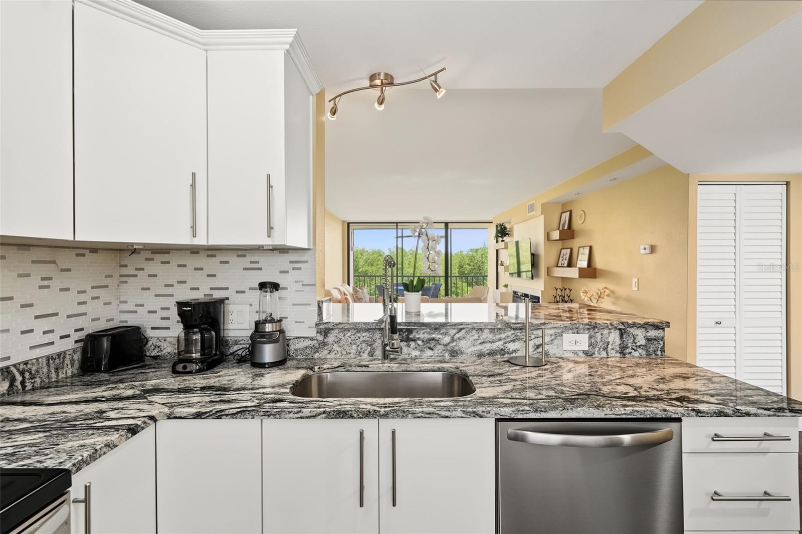 900 COVE CAY DR #2B — photo 15
