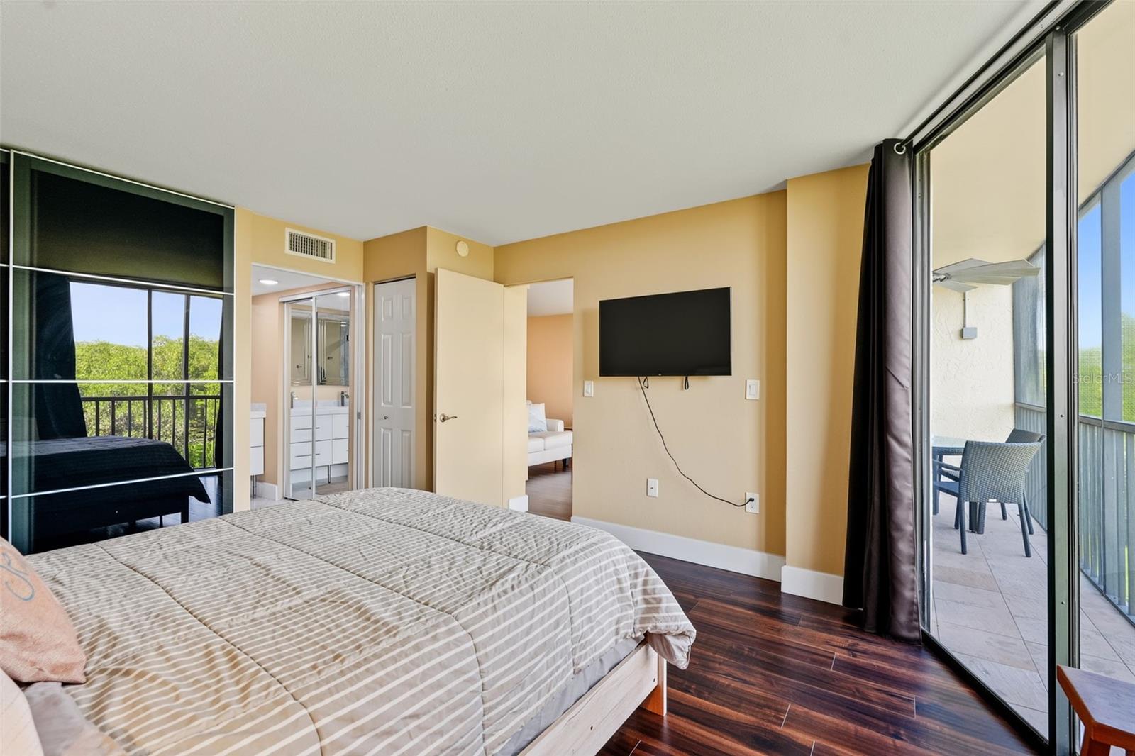 900 COVE CAY DR #2B — photo 37