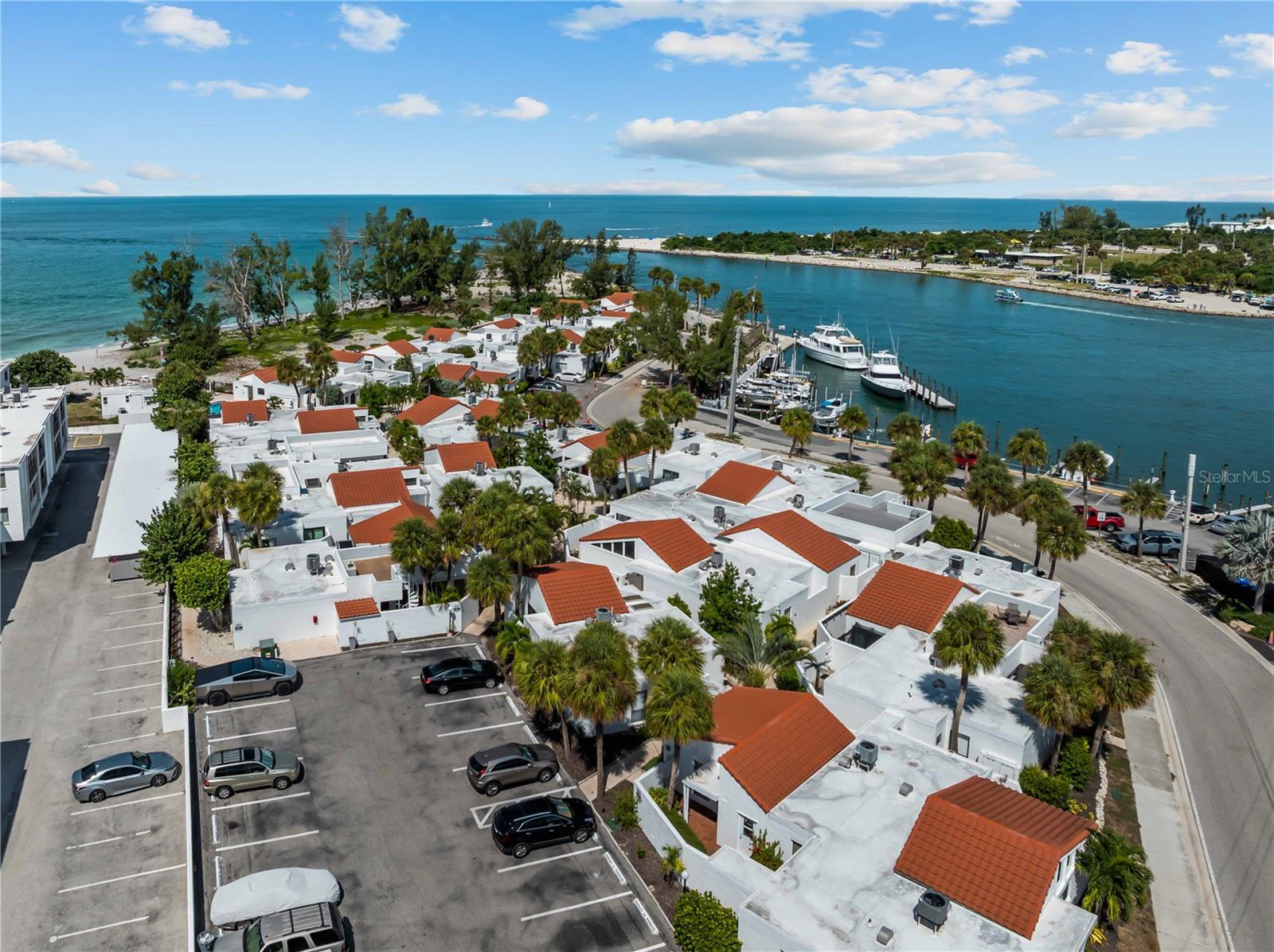 1585 TARPON CENTER DR #21 — photo 36
