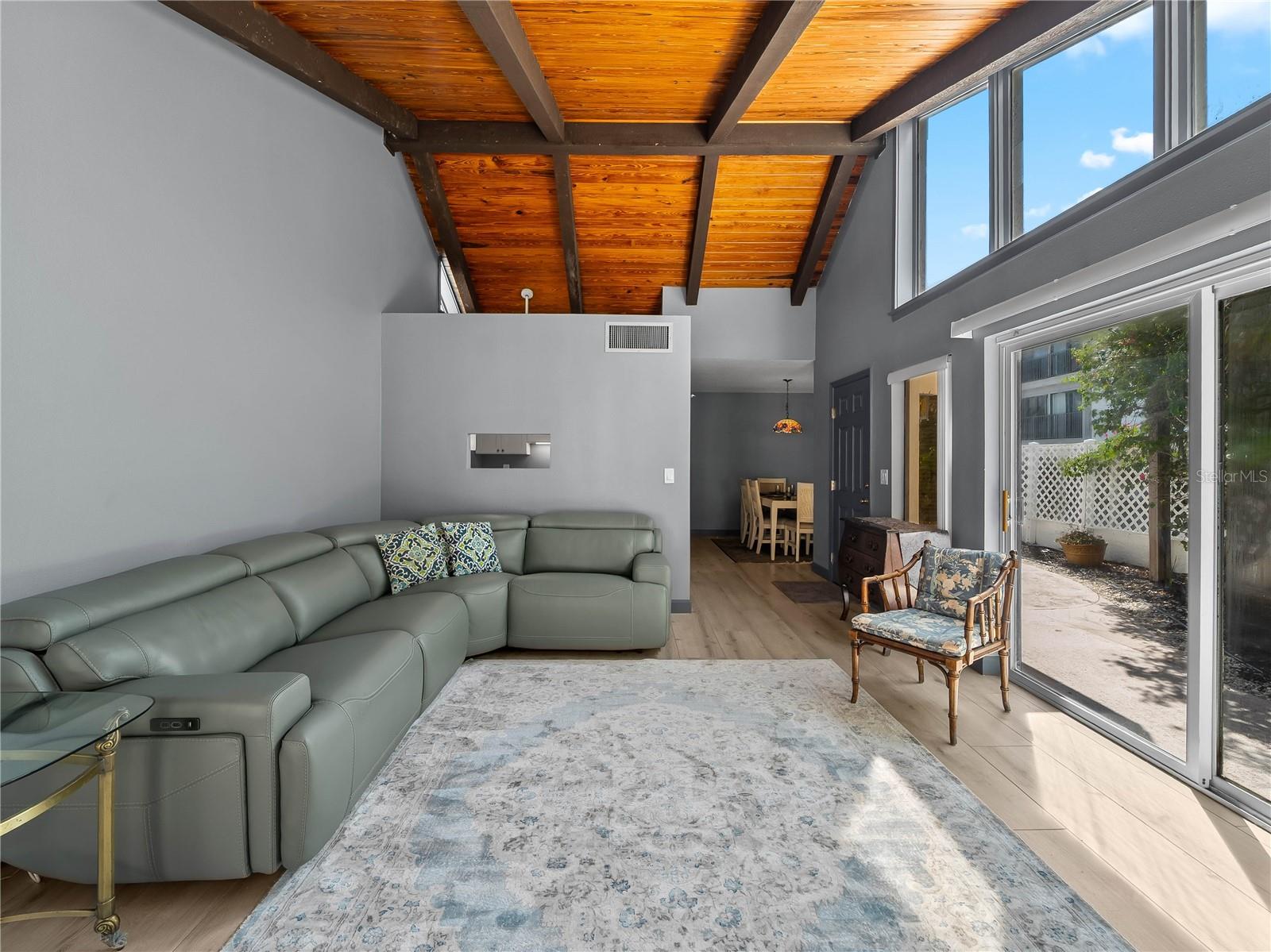 1585 TARPON CENTER DR #21 — photo 7