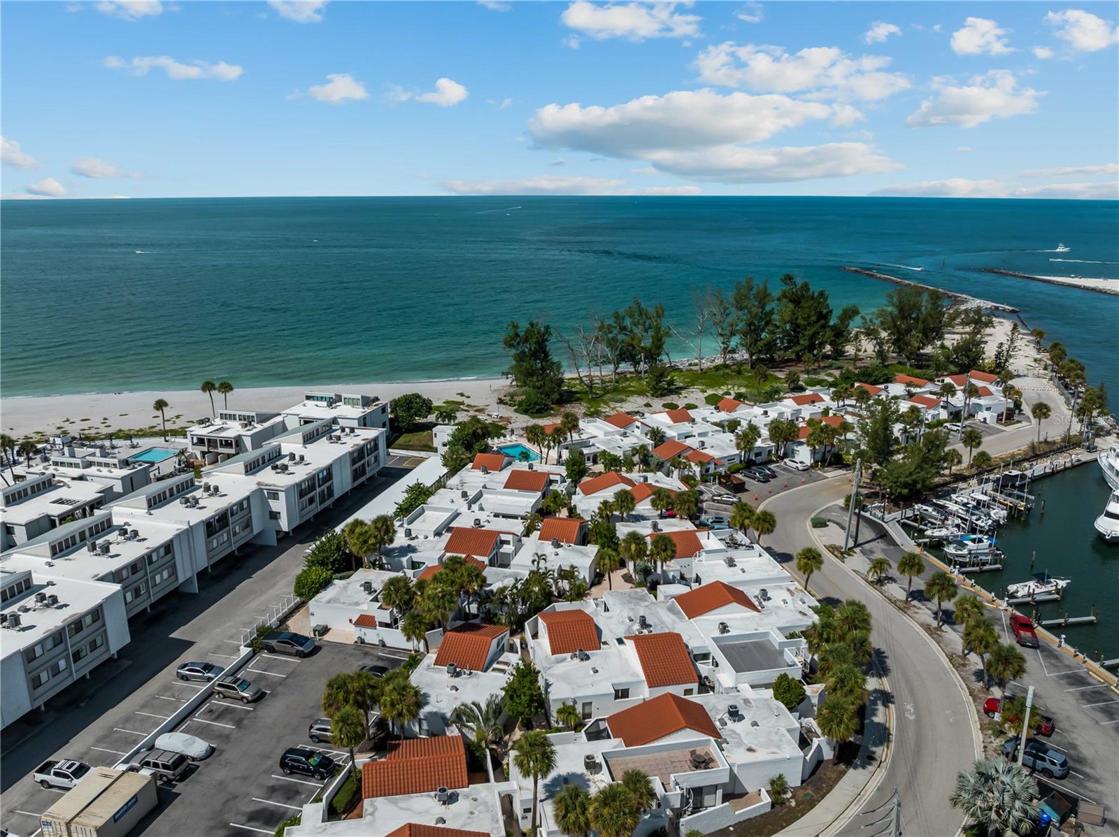 1585 TARPON CENTER DR #21 — photo 37