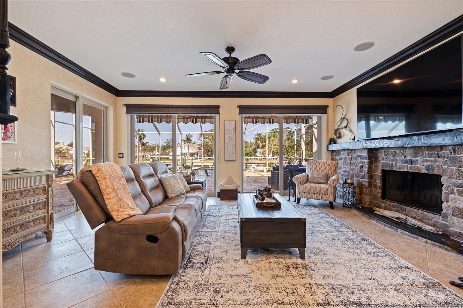 3931 POMPANO DR SE — photo 20