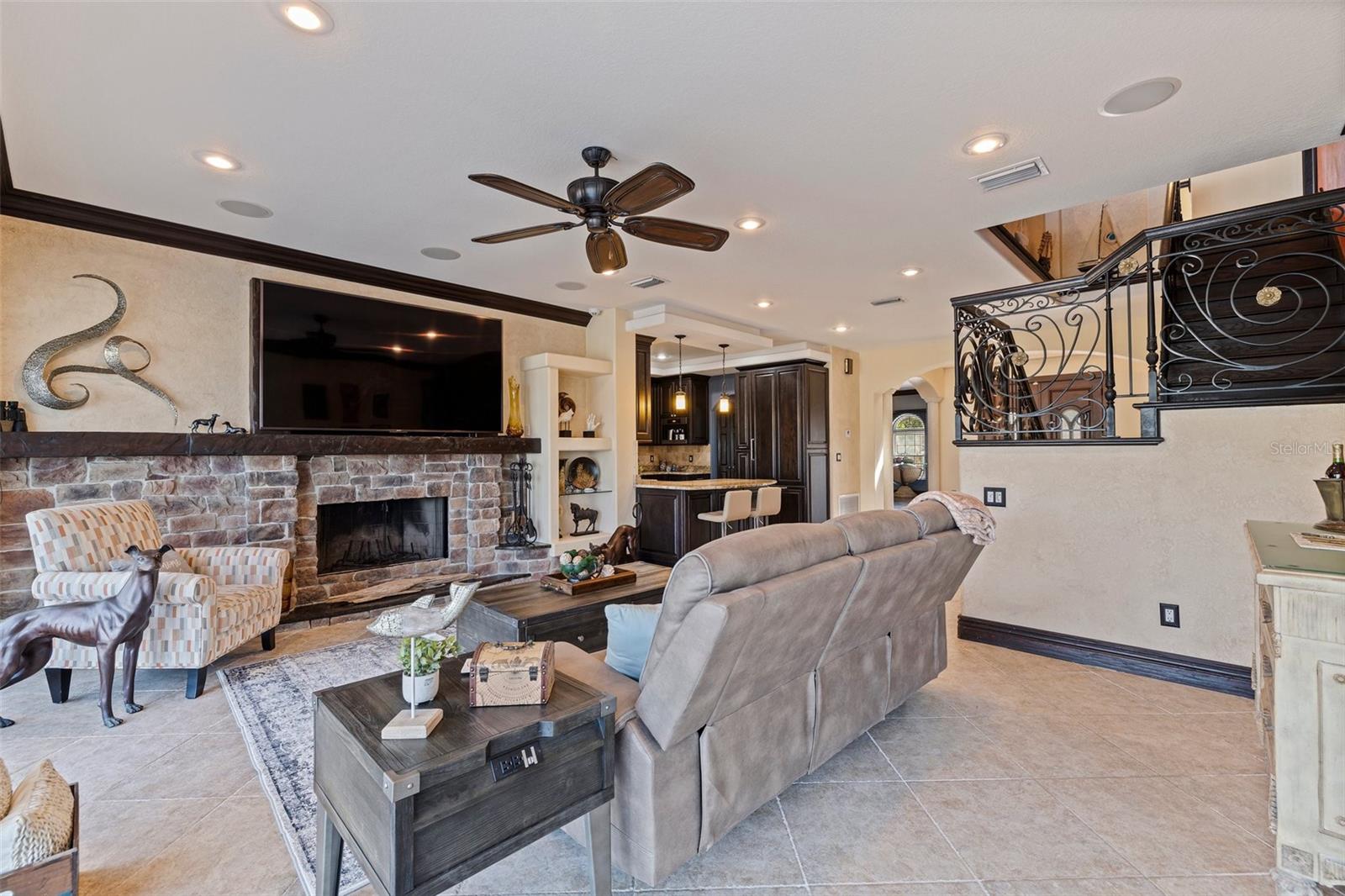 3931 POMPANO DR SE — photo 19