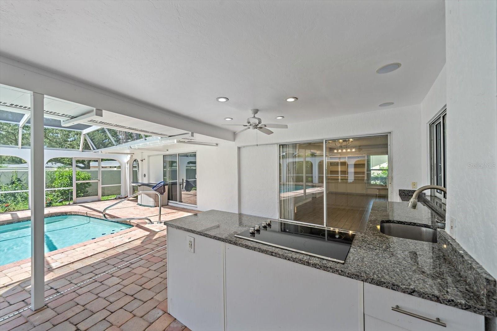 6840 COUNTRY LAKES CIR — photo 24