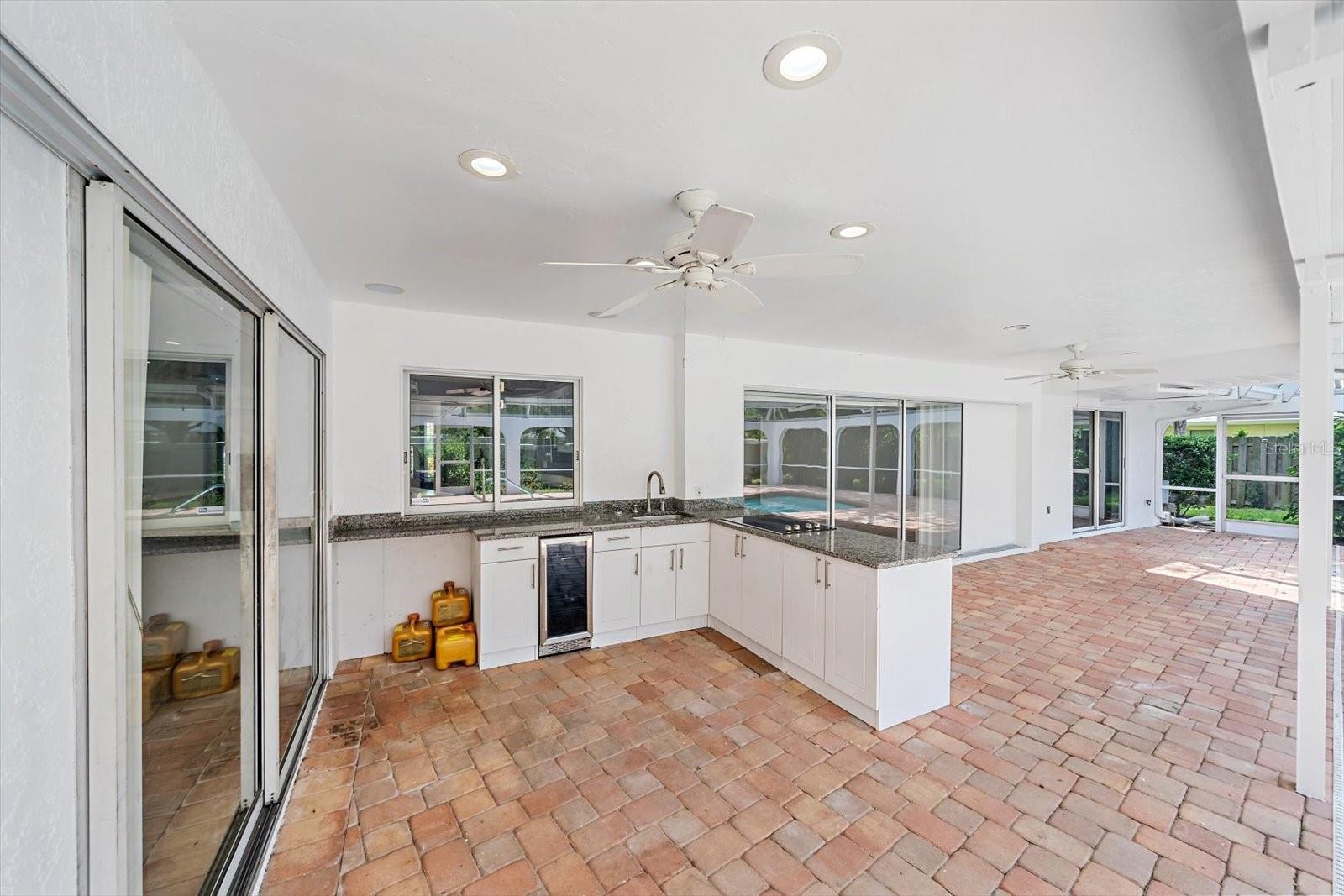 6840 COUNTRY LAKES CIR — photo 23