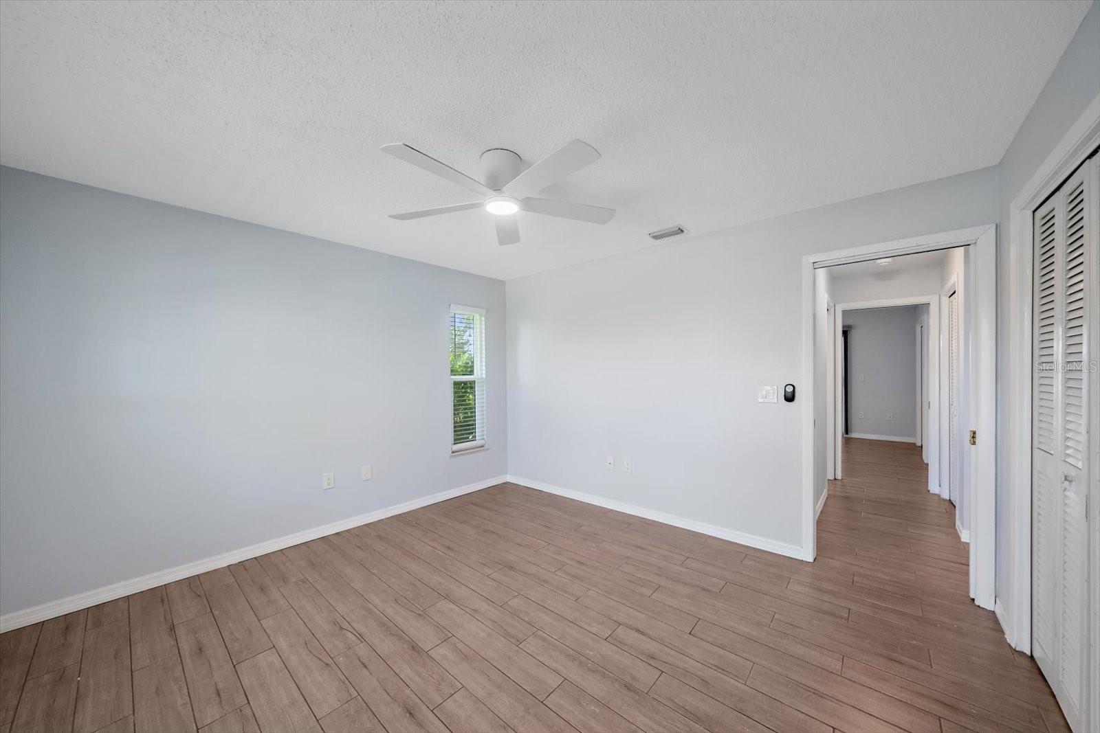 6840 COUNTRY LAKES CIR — photo 31