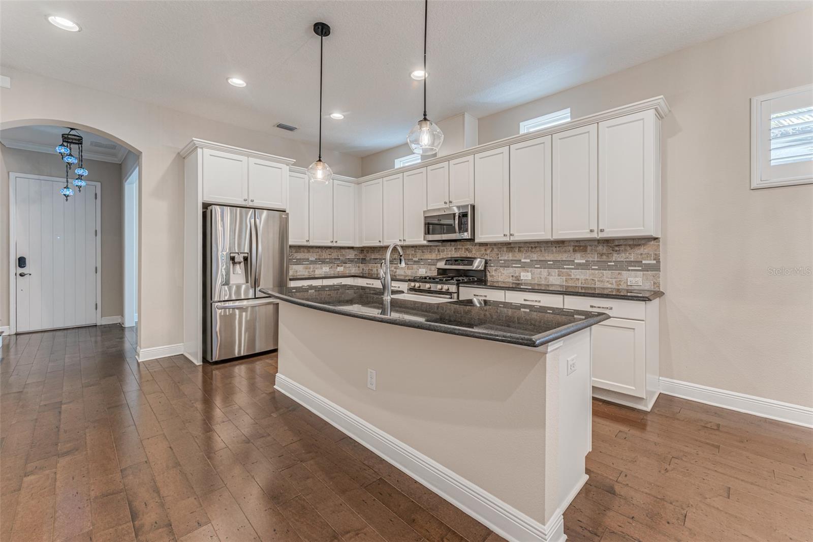 213 S WESTLAND AVE #2 — photo 12