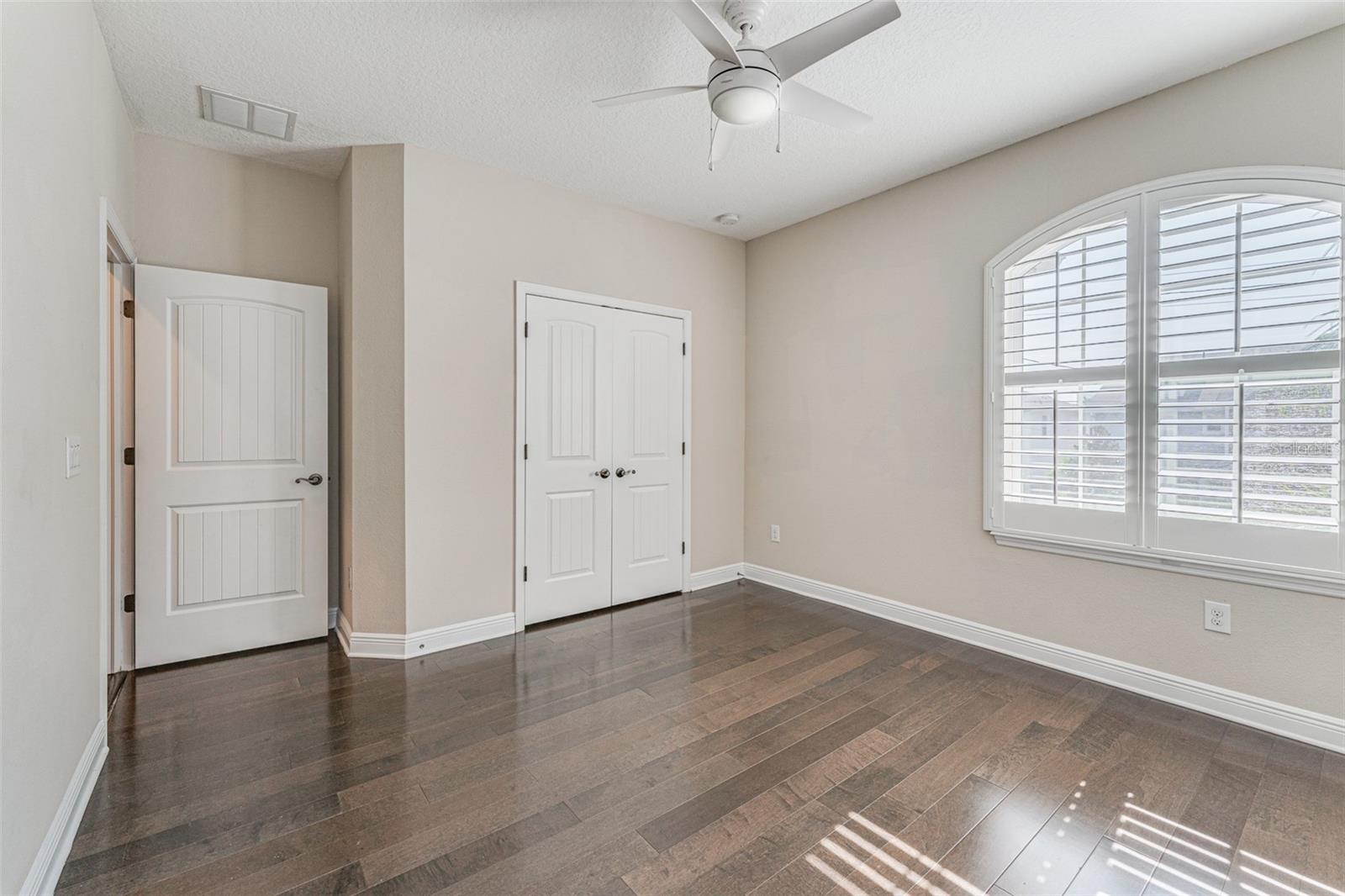 213 S WESTLAND AVE #2 — photo 40