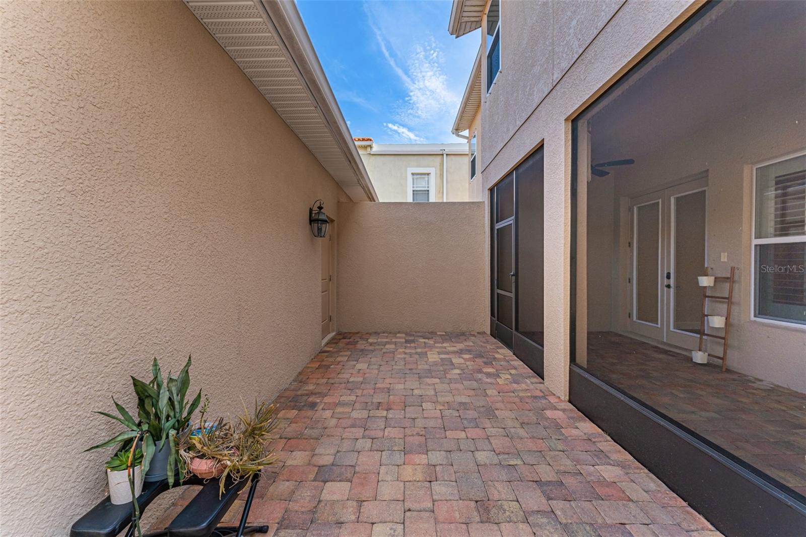213 S WESTLAND AVE #2 — photo 56