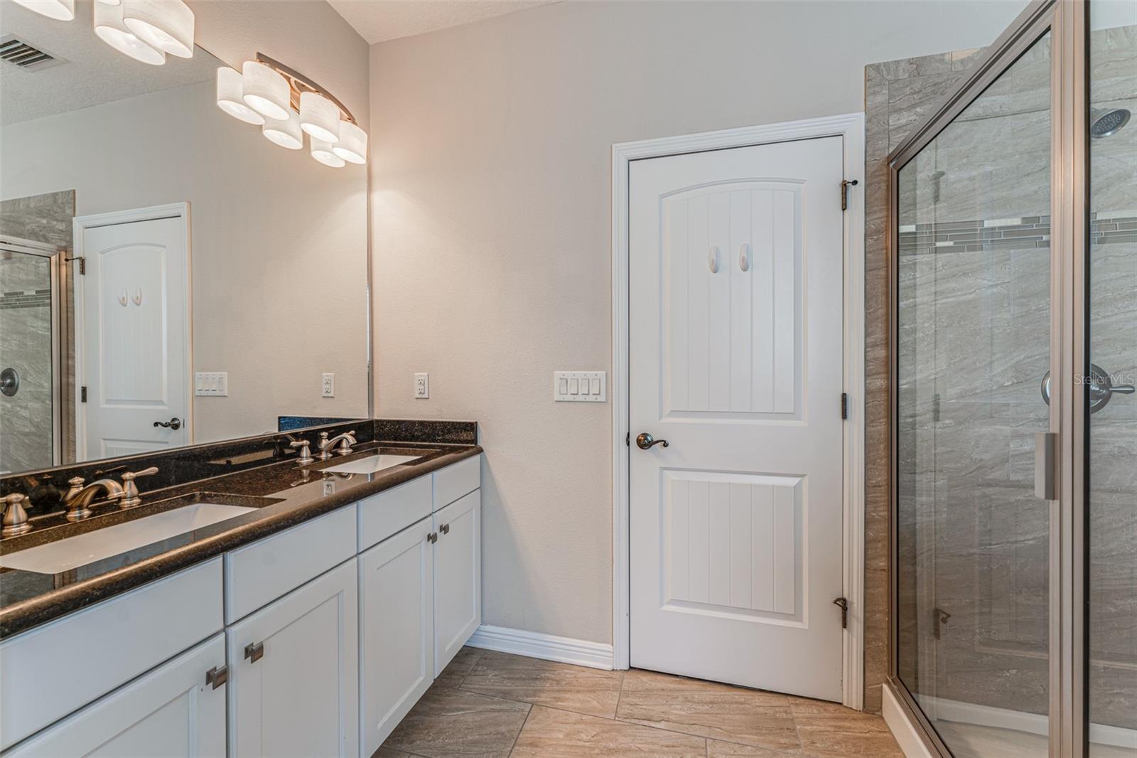 213 S WESTLAND AVE #2 — photo 34