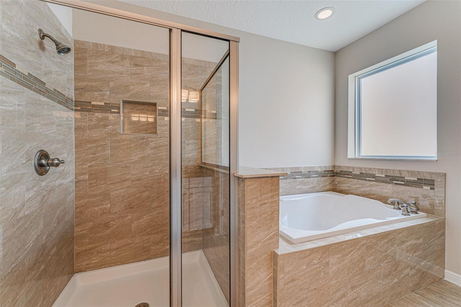 213 S WESTLAND AVE #2 — photo 35