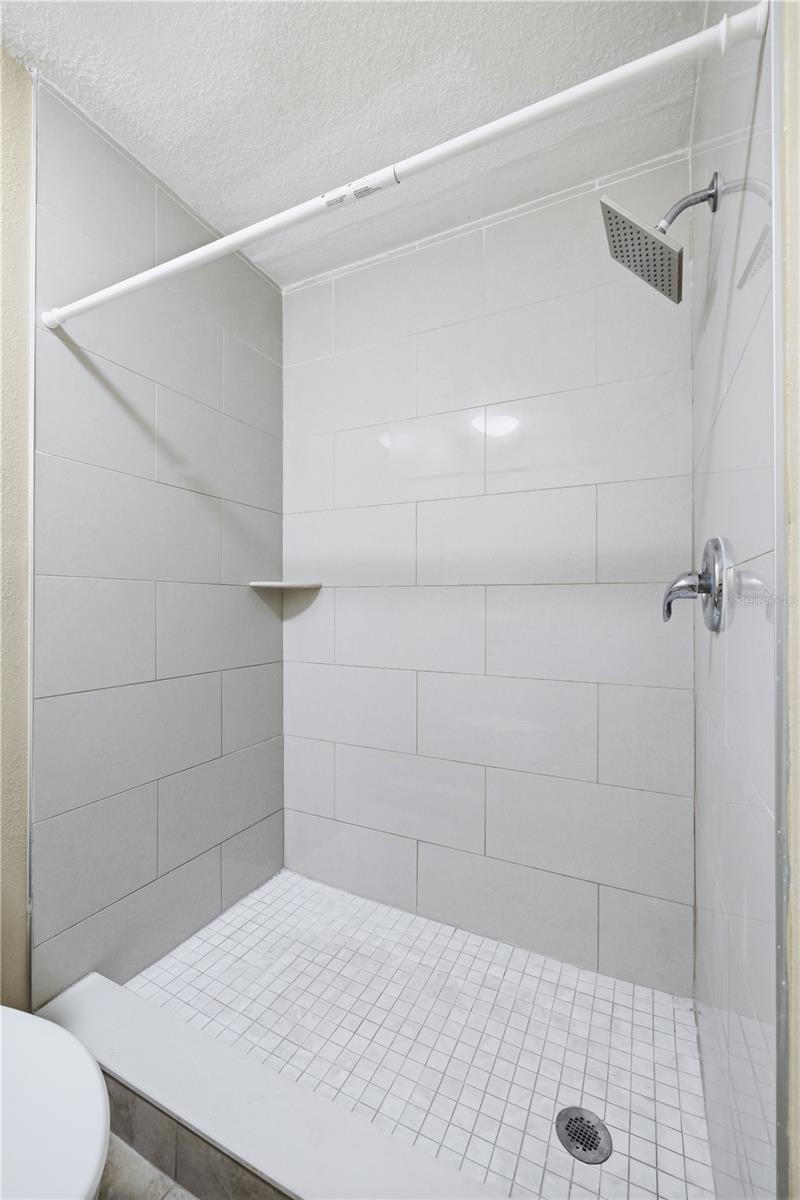 1009 E HOLLAND AVE — photo 15