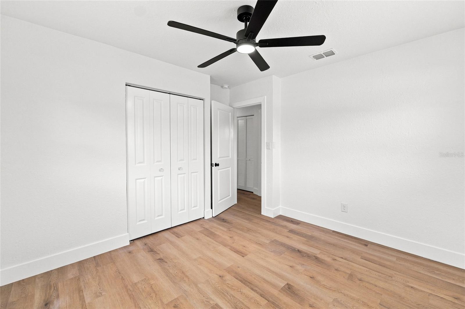 1916 MARVY AVE — photo 23