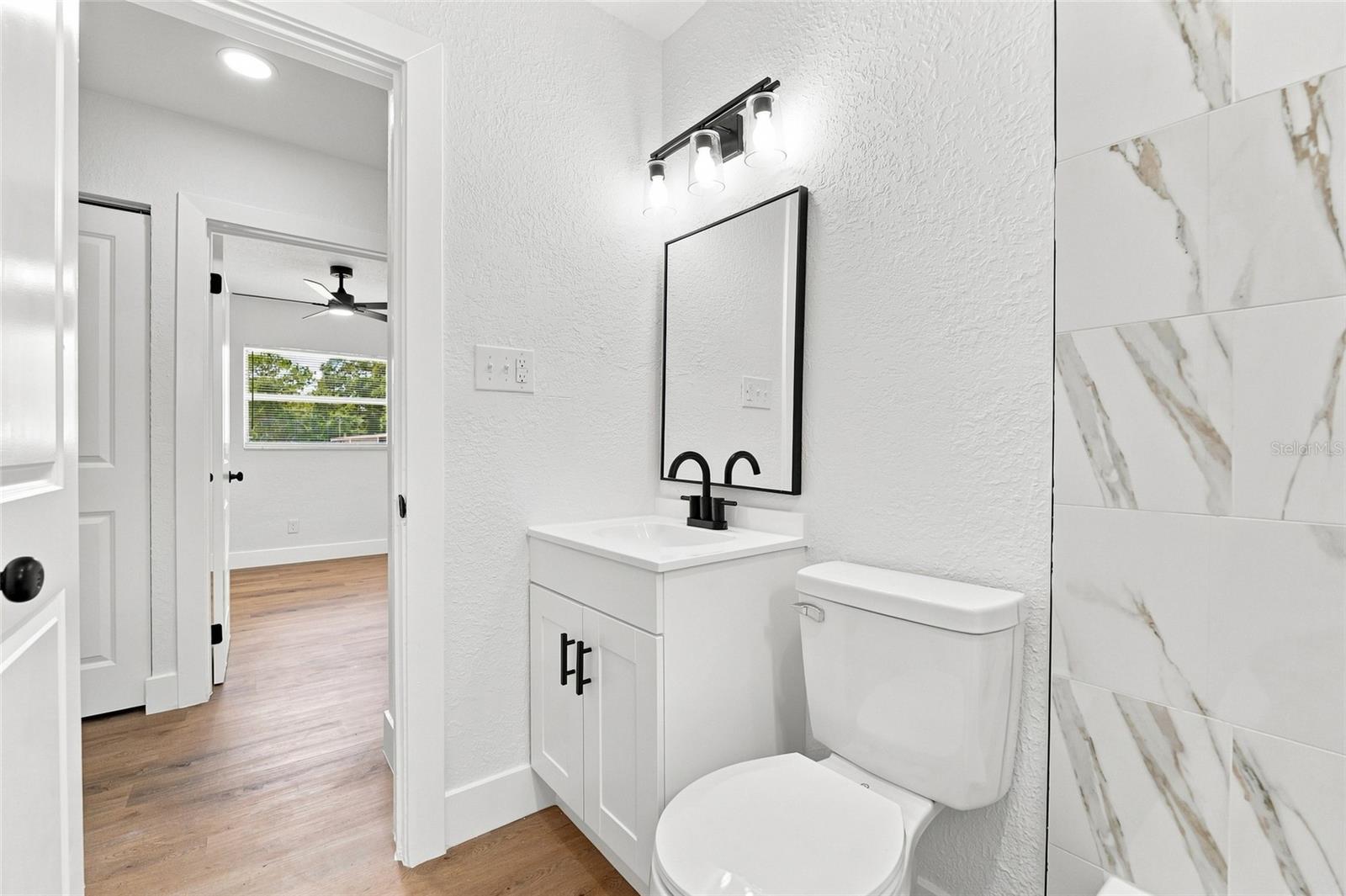 1916 MARVY AVE — photo 21