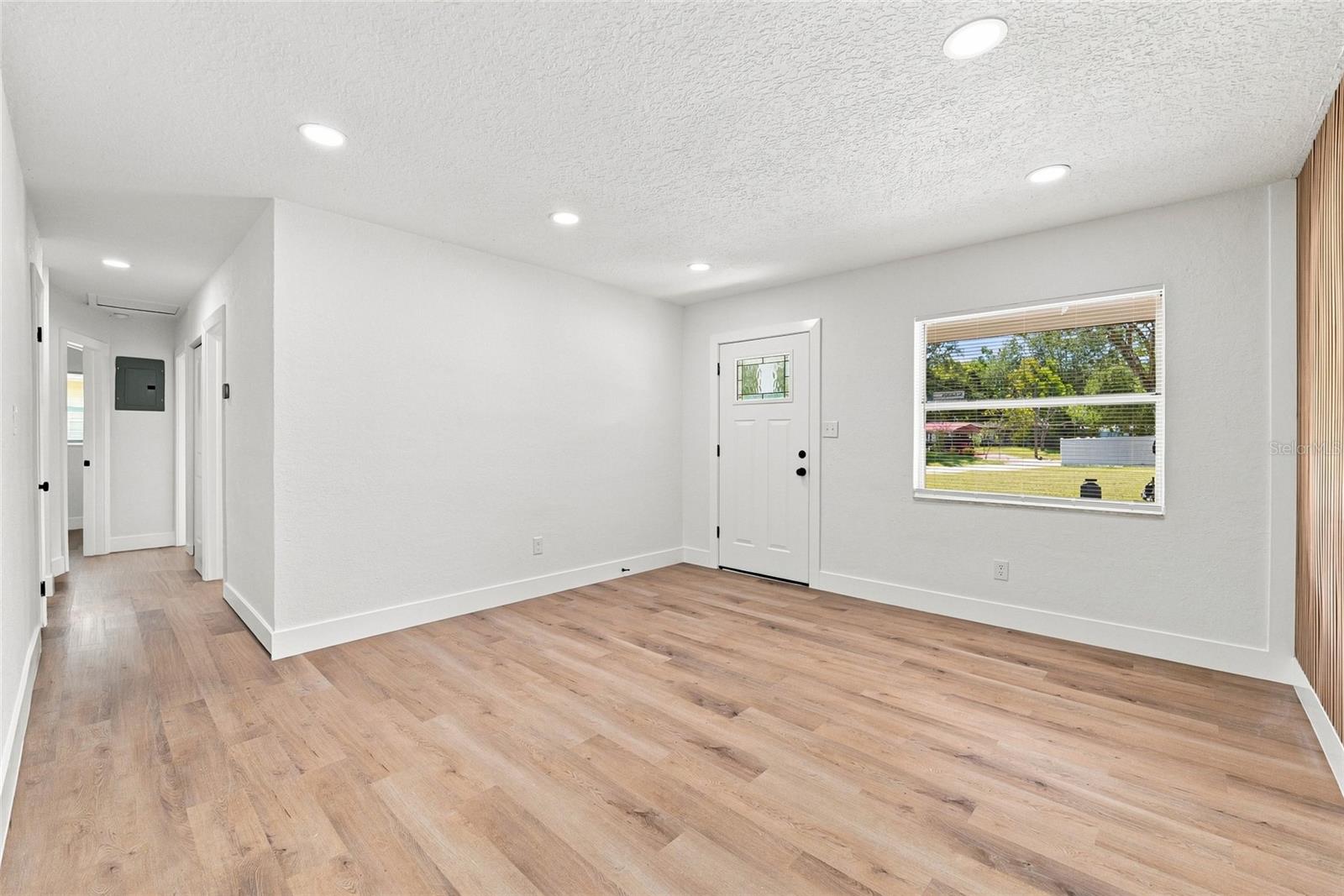 1916 MARVY AVE — photo 8