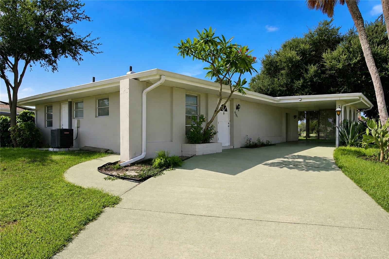 8381 FAY AVE — photo 7