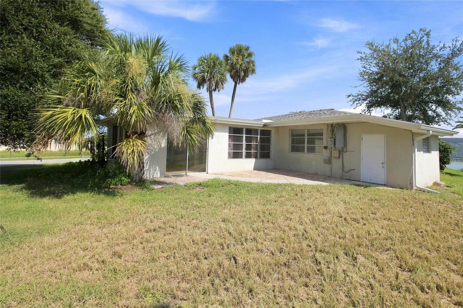 8381 FAY AVE — photo 32