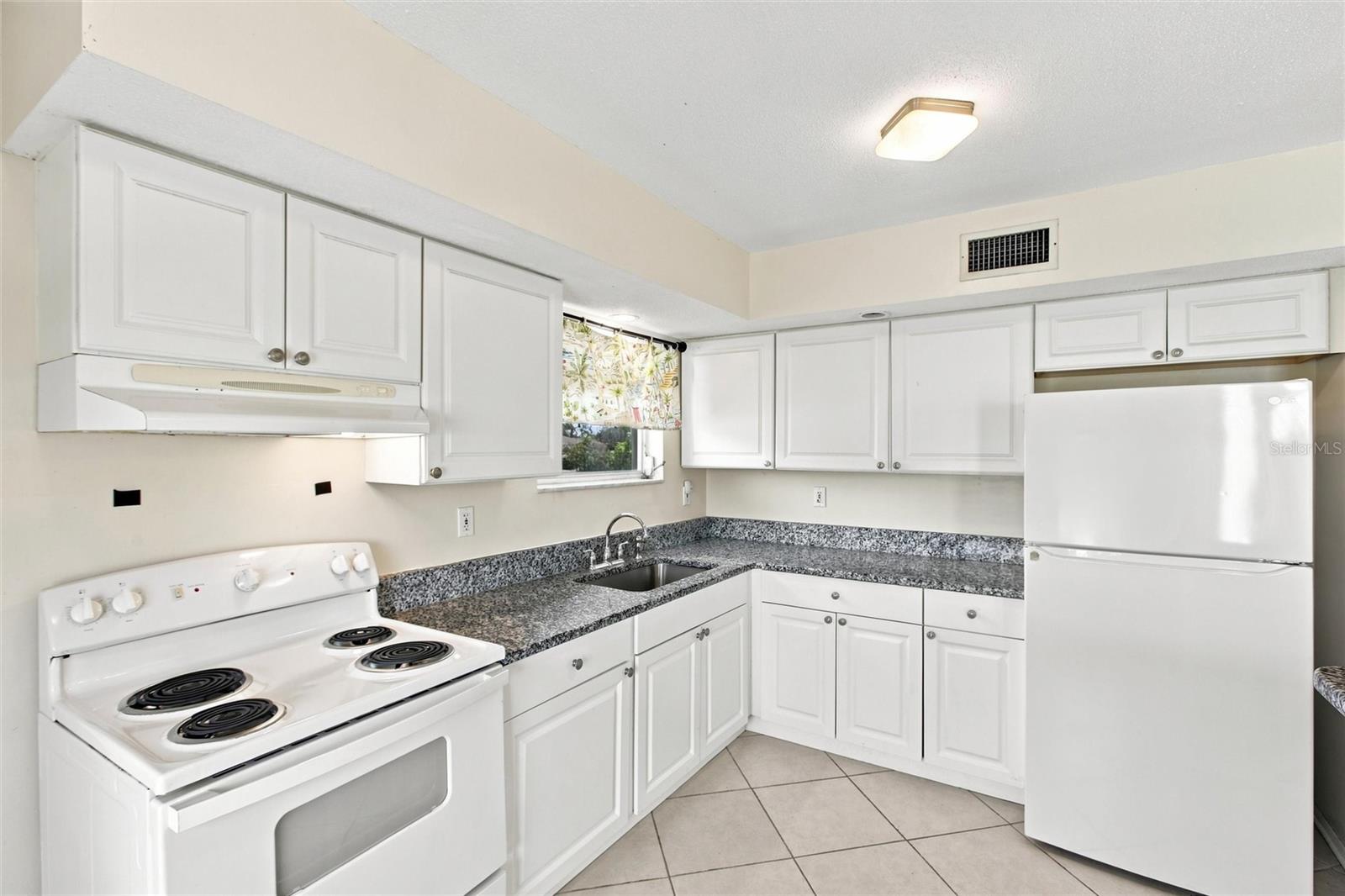 8381 FAY AVE — photo 16