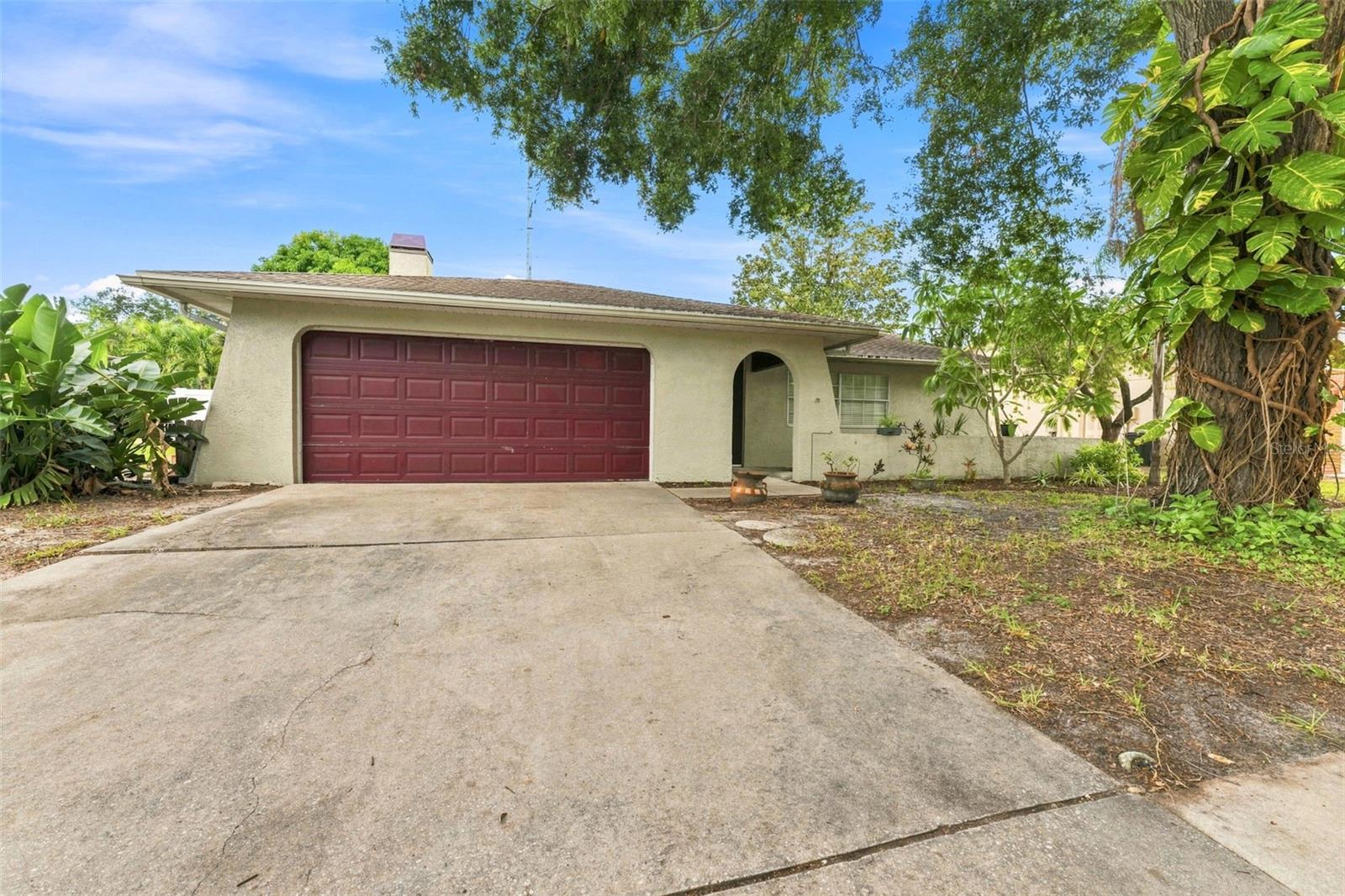2202 CITRUS HILL LN — photo 2