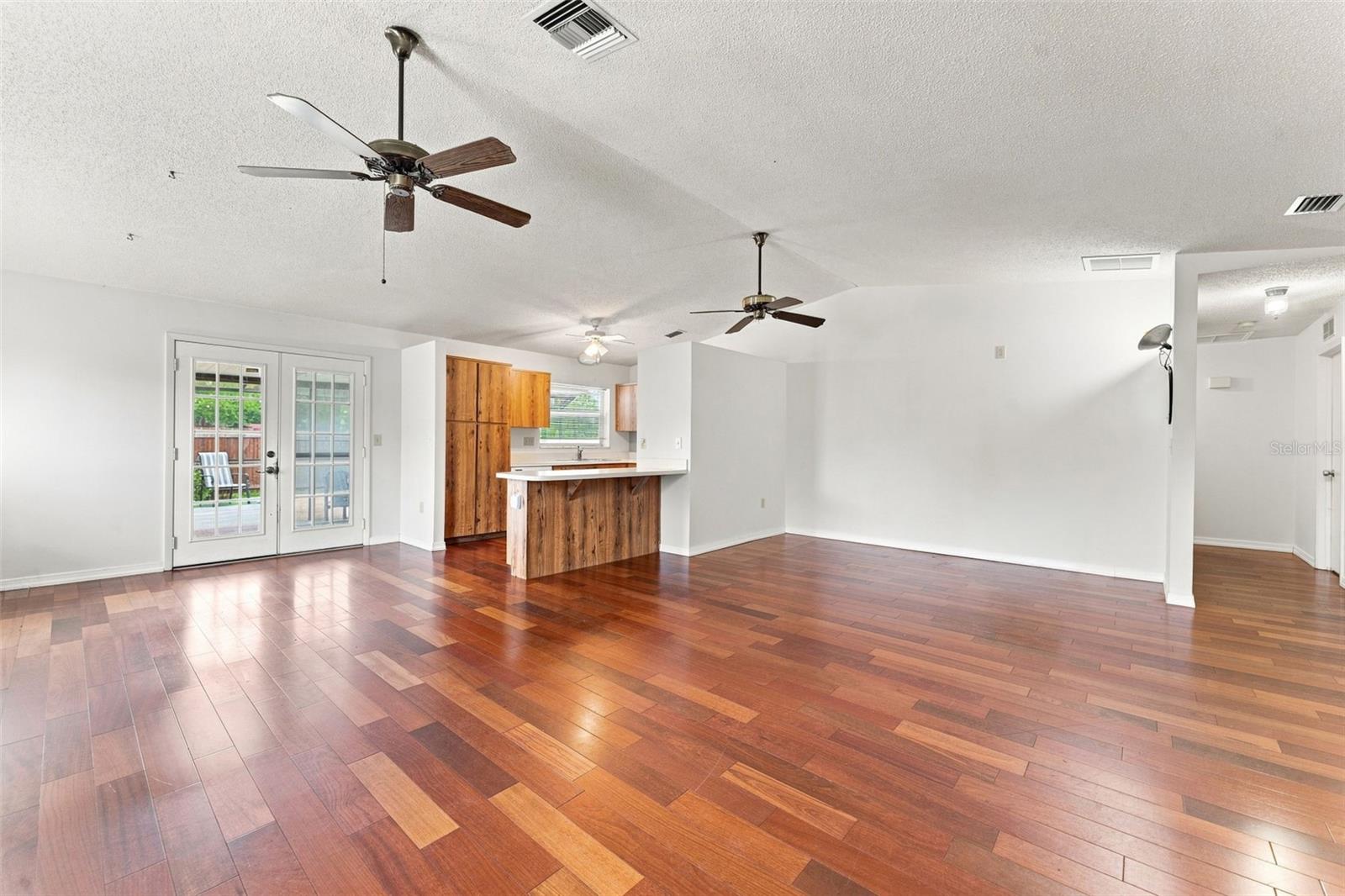 2202 CITRUS HILL LN — photo 5