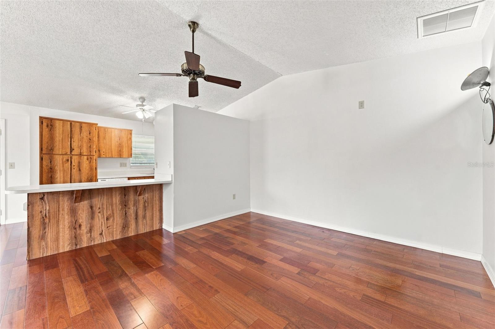 2202 CITRUS HILL LN — photo 8