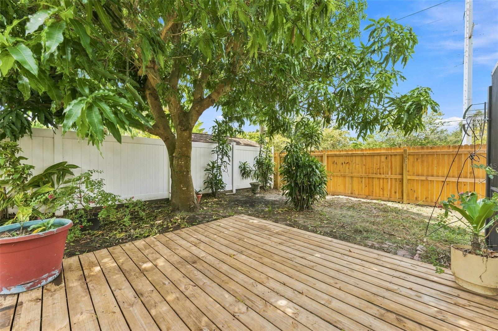 2202 CITRUS HILL LN — photo 28