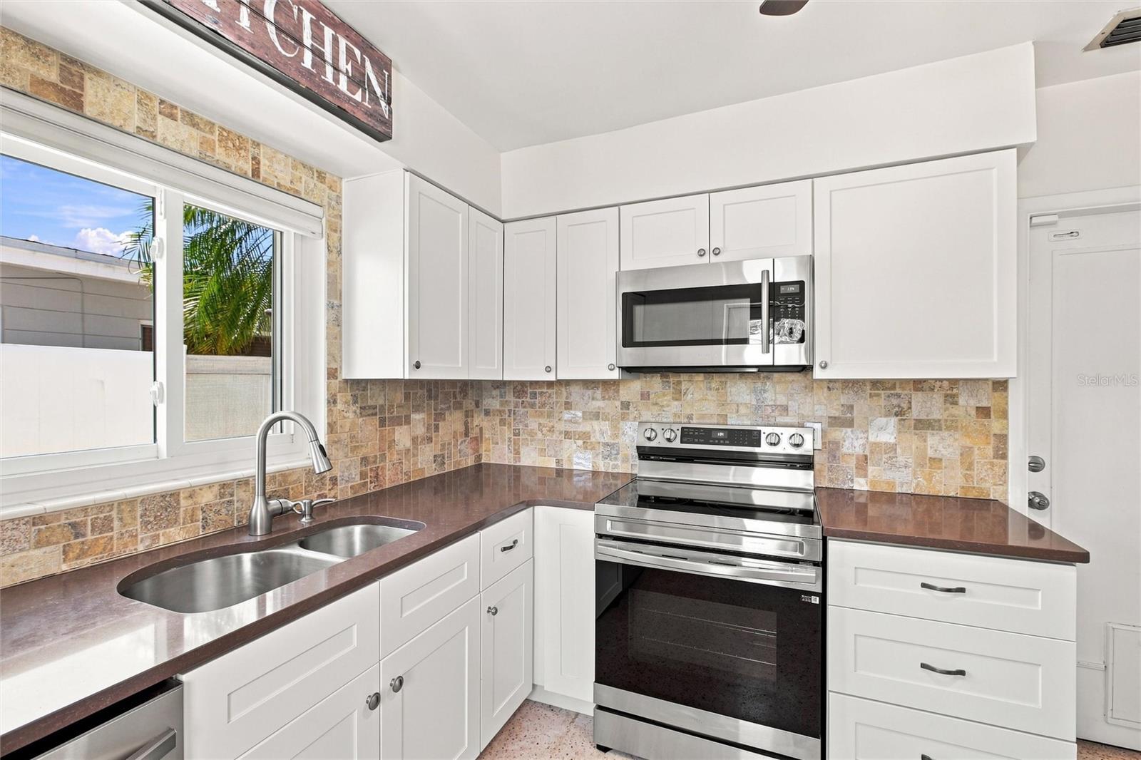 1424 COREY WAY S — photo 11
