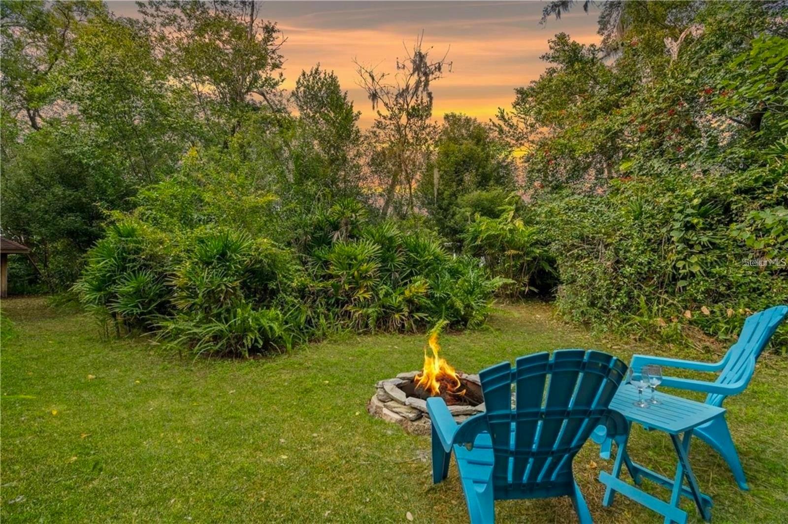 2102 W KYRA DR — photo 33