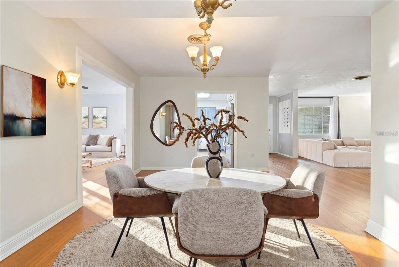 2102 W KYRA DR — photo 7