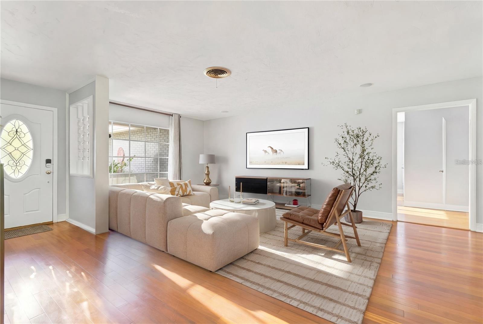 2102 W KYRA DR — photo 10