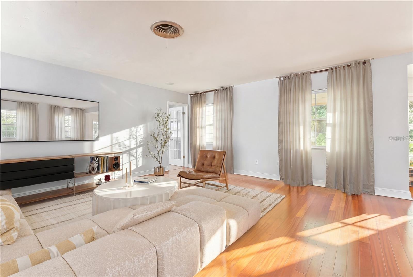 2102 W KYRA DR — photo 11
