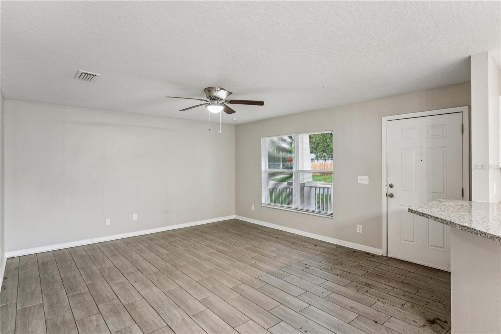 1113 UNION ST S — photo 4