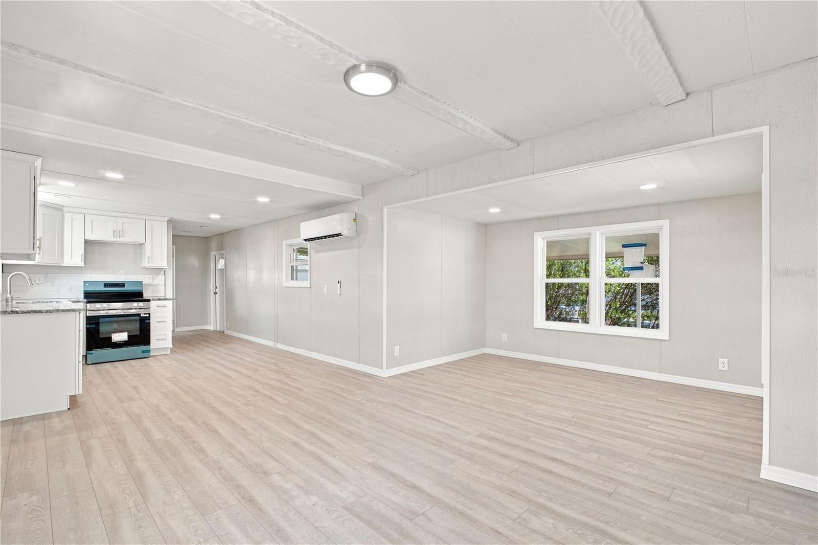 10929 TIOGA DR — photo 10