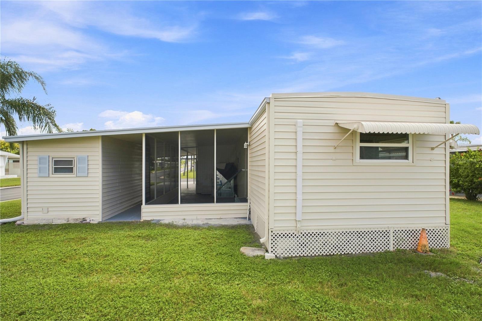 10929 TIOGA DR — photo 28