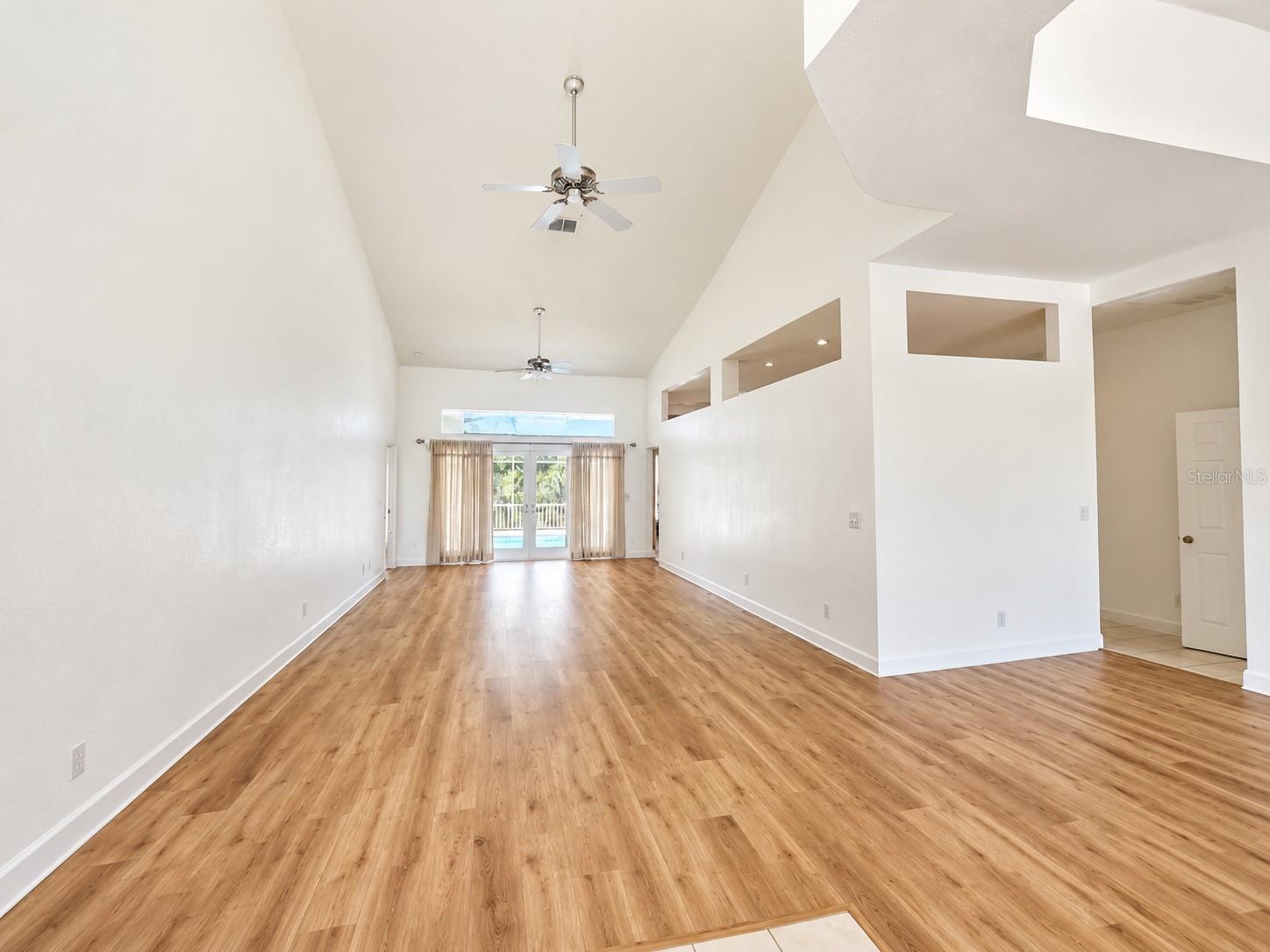 7116 PEBBLE BEACH LN — photo 4
