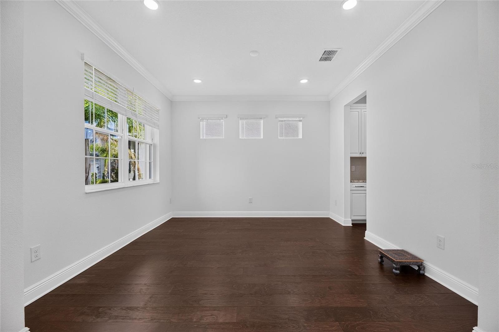10845 SUNDRIFT DR — photo 5