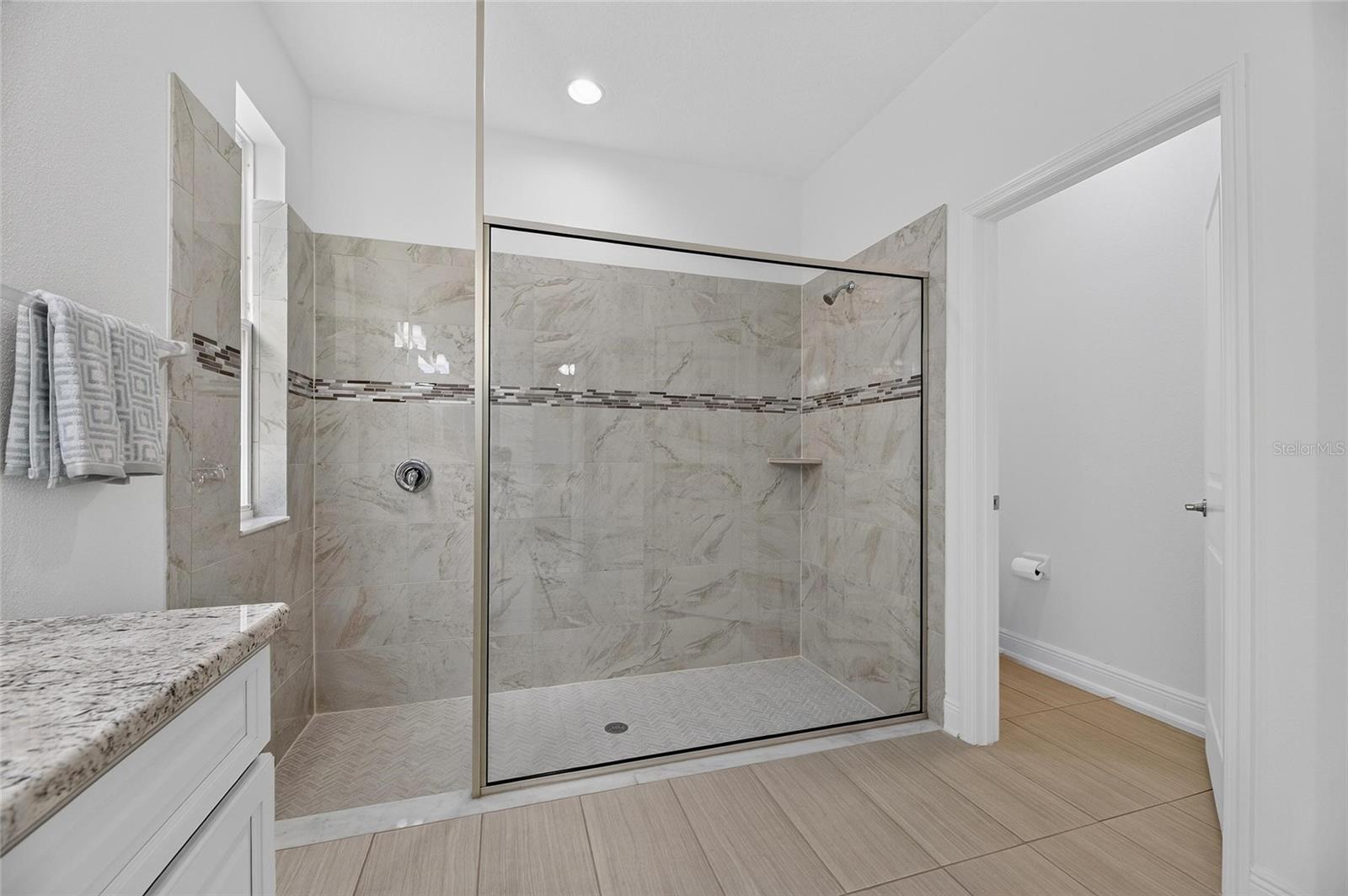 10845 SUNDRIFT DR — photo 29