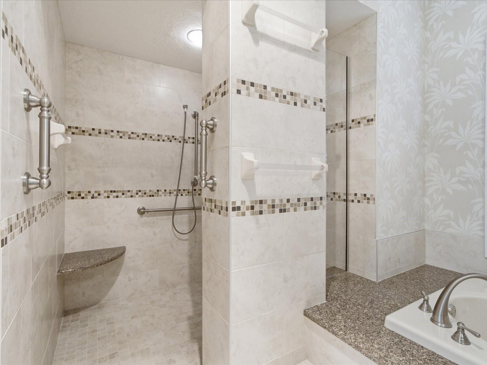 9802 MAKO CT — photo 44