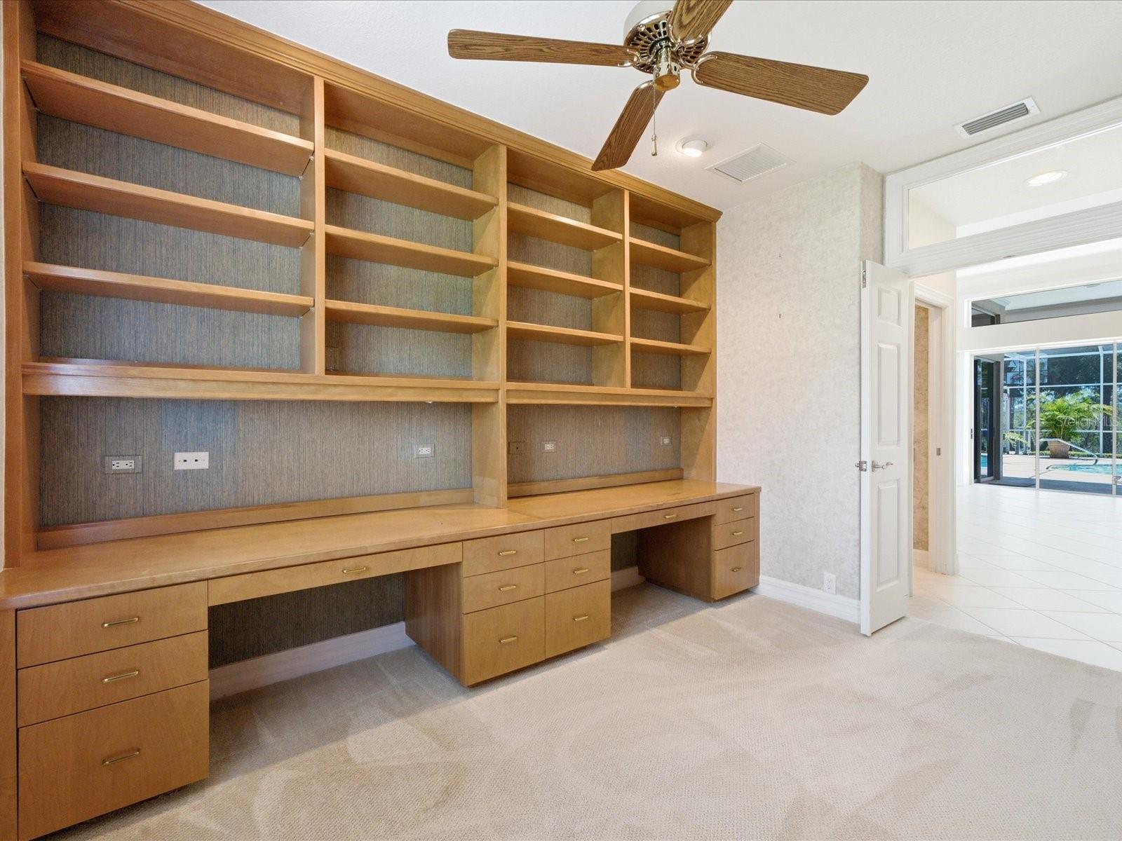 9802 MAKO CT — photo 33