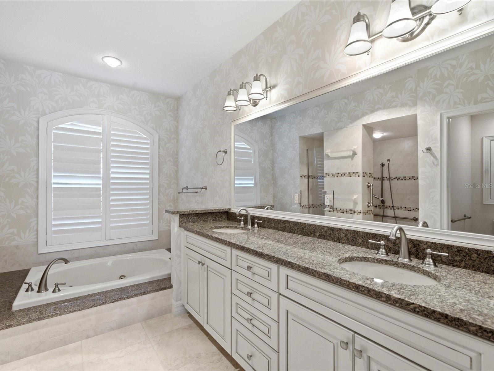 9802 MAKO CT — photo 42