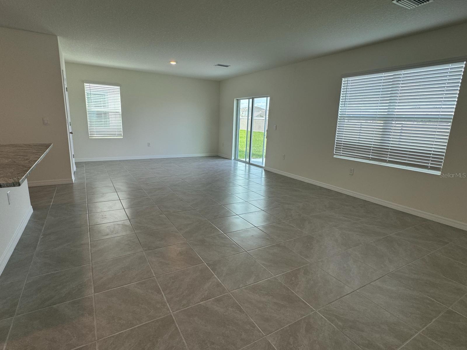 8377 CLAW GLADES LOOP — photo 8