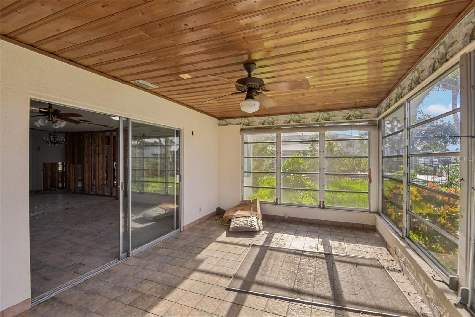 4008 DANA SHORES DR — photo 10