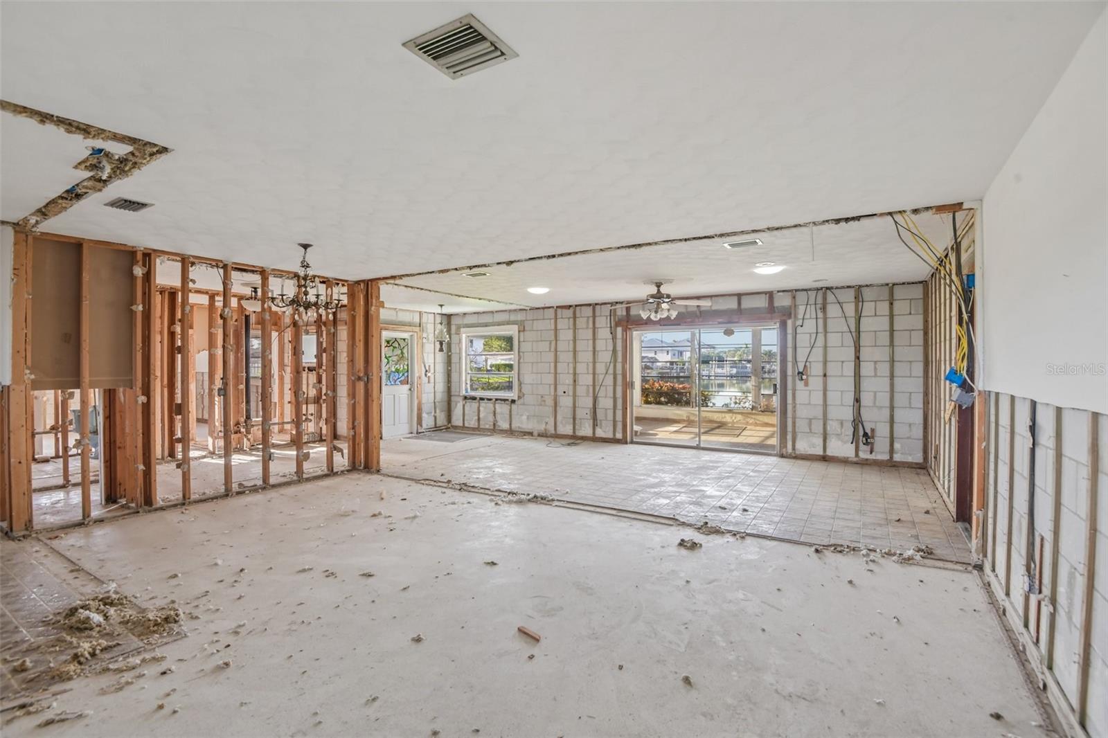 4008 DANA SHORES DR — photo 3