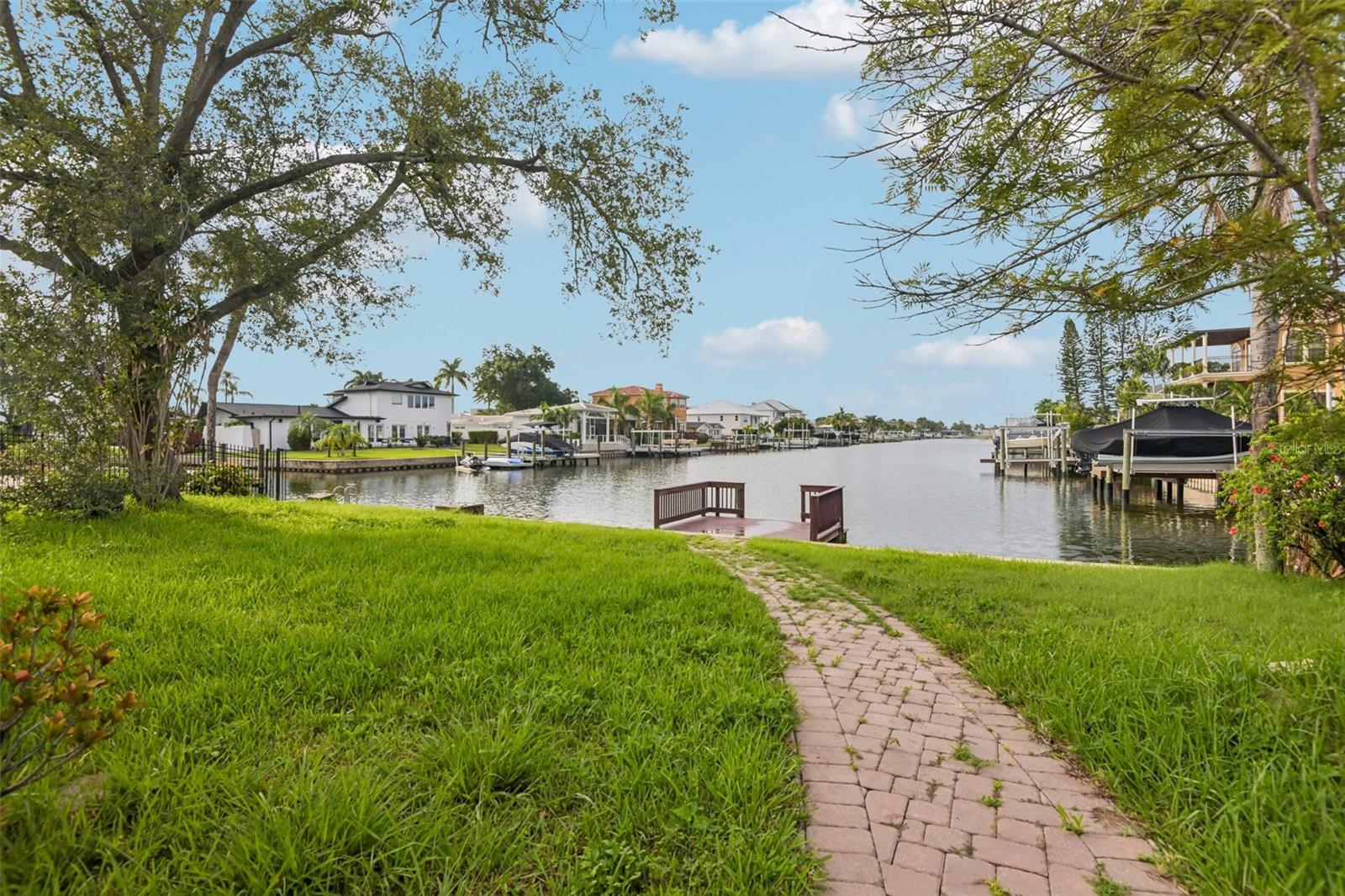 4008 DANA SHORES DR — photo 12