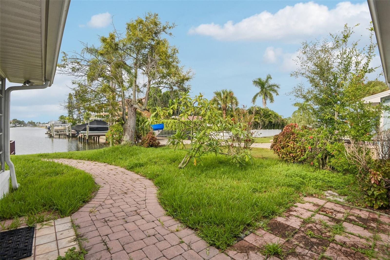 4008 DANA SHORES DR — photo 11
