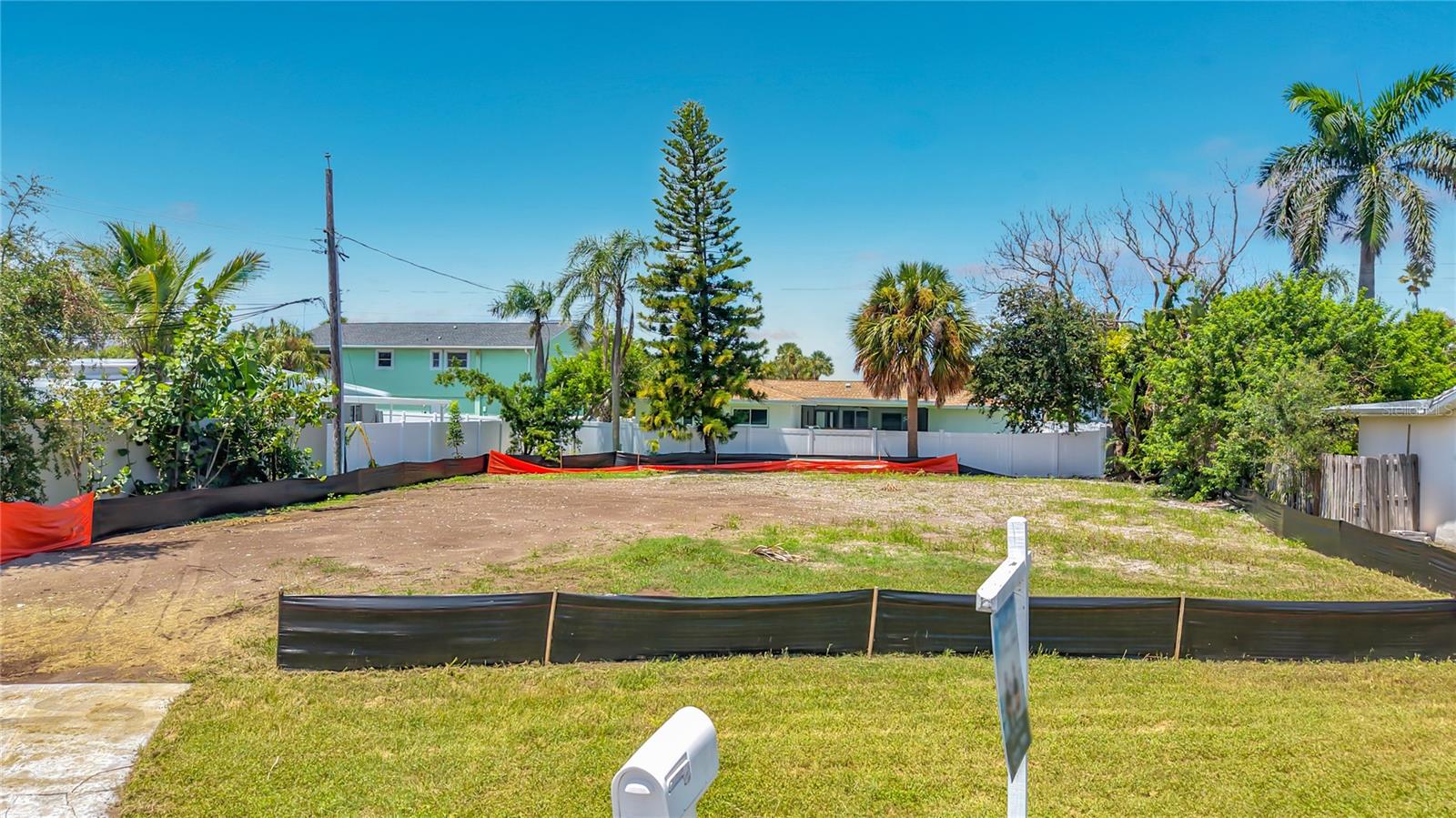 920 PALM DR — photo 10