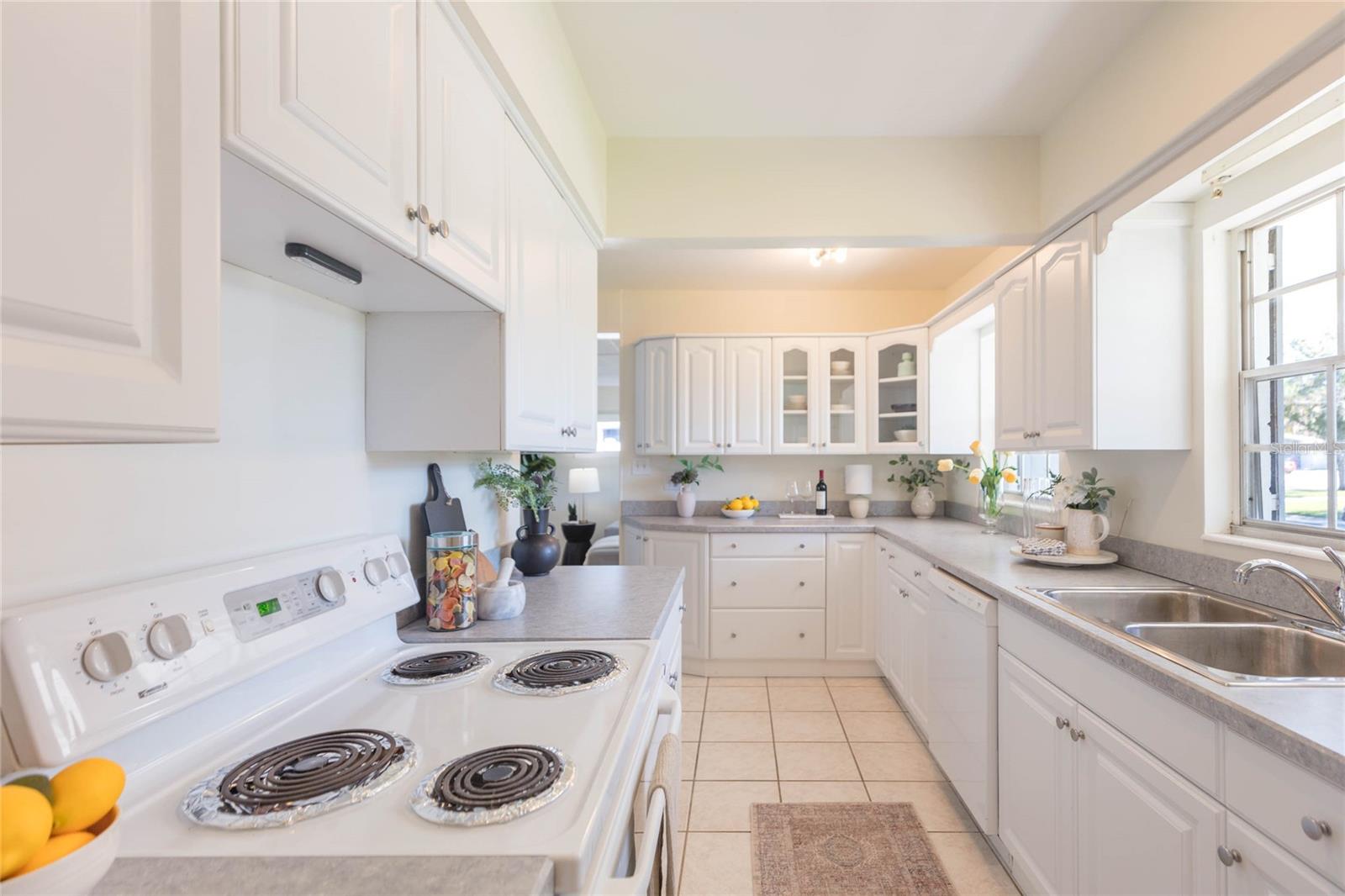 4524 PICADILLY ST — photo 8